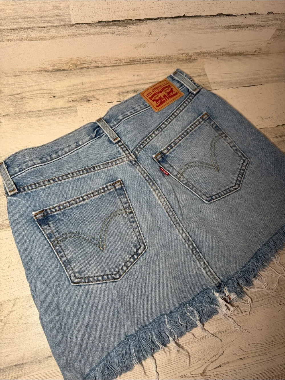 Levi’s Icon Distressed Denim Skirt - Size‎ 27